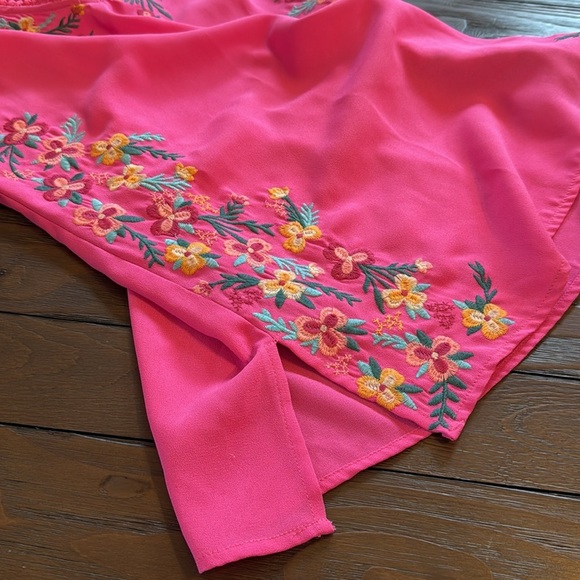 Pink Embroidered Mexican Style Too Shirt Sz Small - Picture 9 of 9